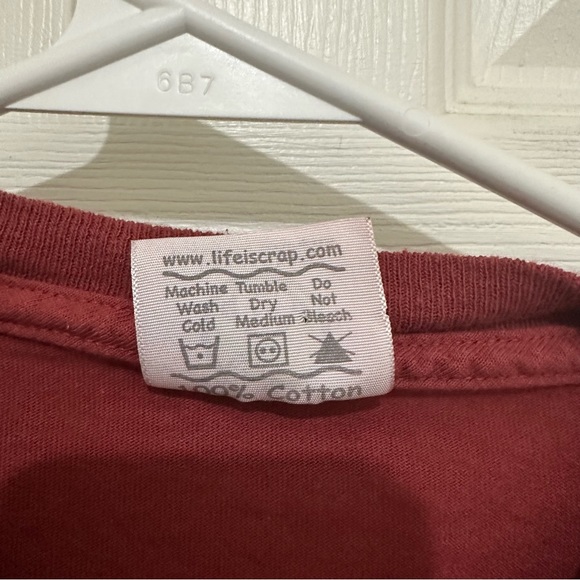 Vintage Life is Crap funny graphic tee - Picture 3 of 5